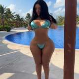 yeseniasworrrld from onlyfans